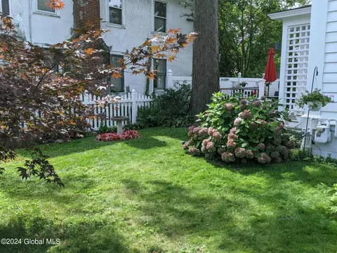 1100 Eastern Ave, Schenectady, NY 12308 photo 36