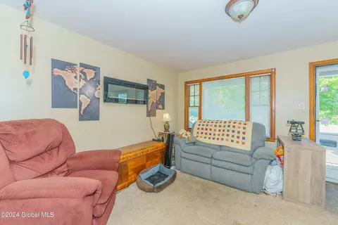 2177 Curry Rd, Schenectady, NY 12303 photo 4