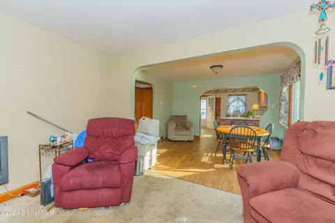 2177 Curry Rd, Schenectady, NY 12303 photo 5