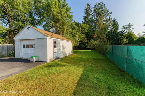 2177 Curry Rd, Schenectady, NY 12303 photo 23