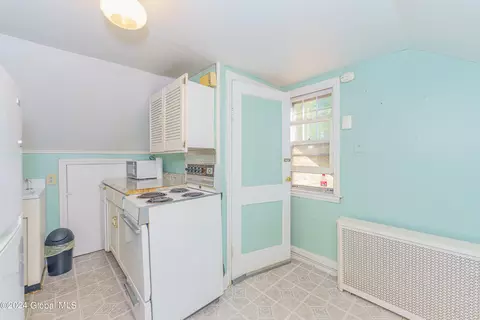 2177 Curry Rd, Schenectady, NY 12303 photo 17