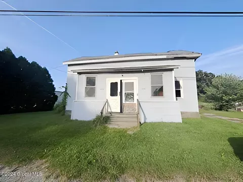 1335 Sacandaga Rd, Galway, NY 12074