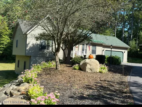 46 Tee Hill Rd, Queensbury, NY 12804