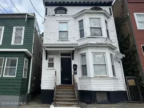 665 State St, Albany, NY 12203