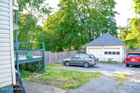 315 Division St, Schenectady, NY 12304 photo 37