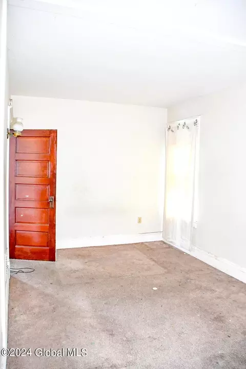 315 Division St, Schenectady, NY 12304 photo 24