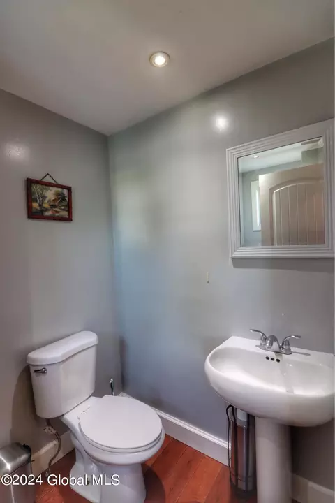 517 Harrison Ave, Schenectady, NY 12306 photo 22
