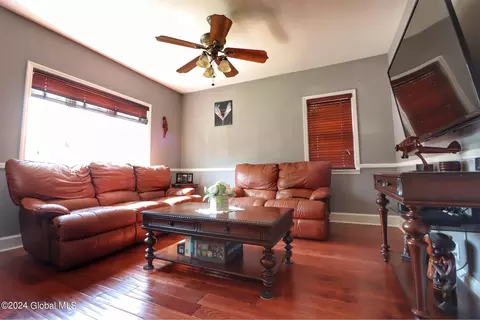 517 Harrison Ave, Schenectady, NY 12306 photo 14