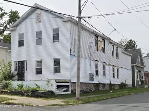 1427 4th Ave, Watervliet, NY 12189