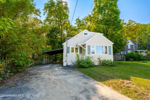 100 Severson Ave, Altamont, NY 12009