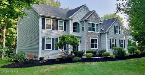 972 Mac Arthur Dr, Ballston Spa, NY 12020