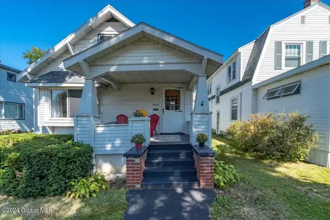 2091 The Plz, Schenectady, NY 12309