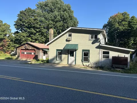 9000 Graphite Mountain Rd, Hague, NY 12836