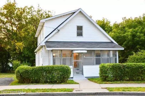 1909 Foster Ave, Schenectady, NY 12308