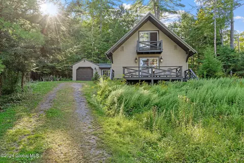 19 Heritage Village Rd, Bolton Landing, NY 12814