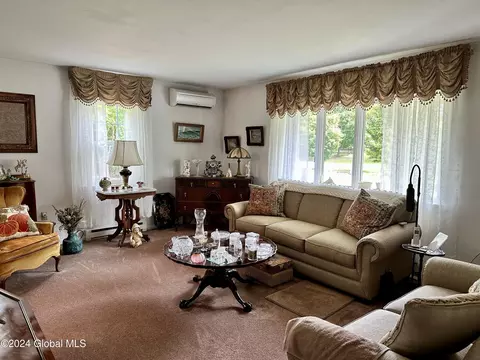 13 Wall St, Corinth, NY 12822 photo 6