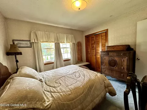 13 Wall St, Corinth, NY 12822 photo 18