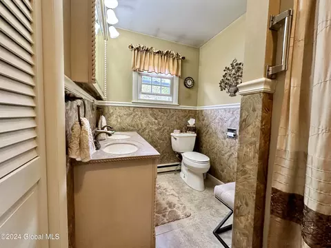 13 Wall St, Corinth, NY 12822 photo 20