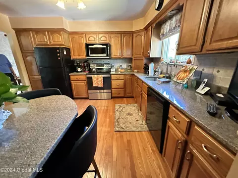 13 Wall St, Corinth, NY 12822 photo 10