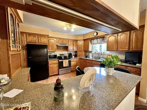13 Wall St, Corinth, NY 12822 photo 9