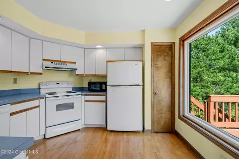 Kitchen - 36 Maple Ave, Slingerlands, NY 12159 photo 2 of 3