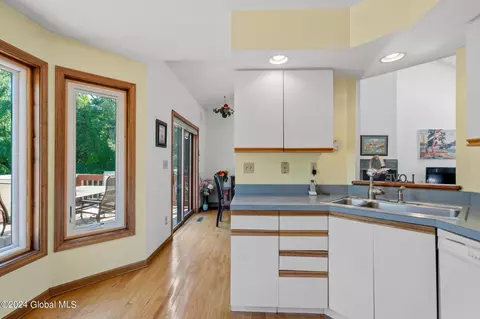 Kitchen - 36 Maple Ave, Slingerlands, NY 12159 photo 3 of 3
