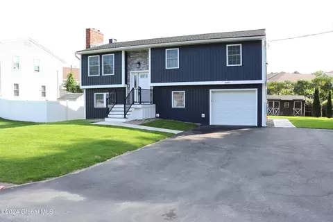 2180 Lynn St, Rotterdam, NY 12306