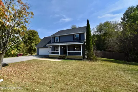 44 Locust Ridge Dr, Corinth, NY 12822
