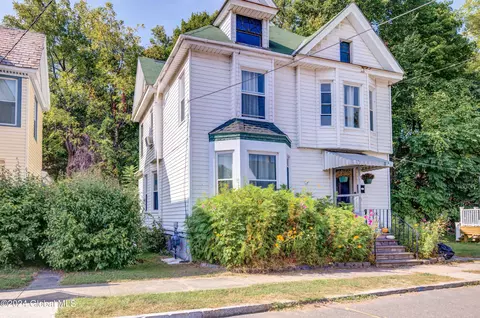 118 Fourth St, Waterford, NY 12188