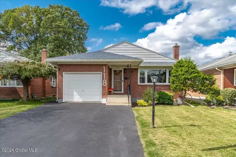118 Edgecomb St, Albany, NY 12209