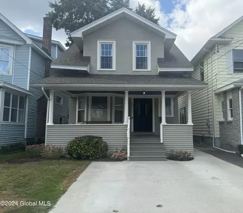 25 Lawnridge Ave, Albany, NY 12208
