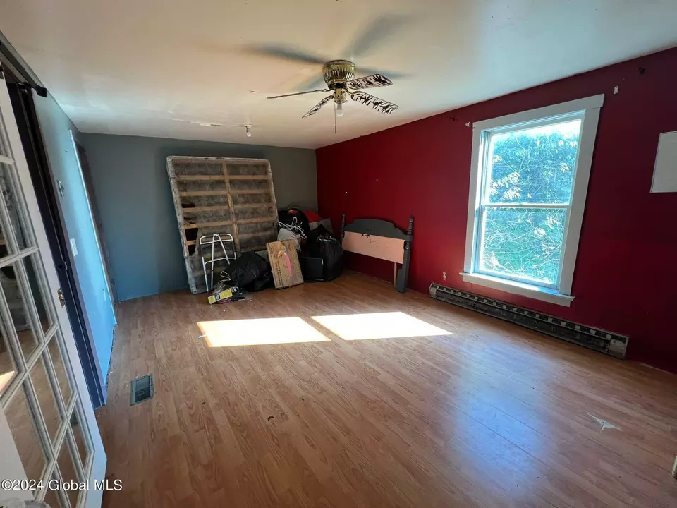 Bedroom - 7 Meadowlark Ln, Warrensburg, NY 12885 photo 4 of 4