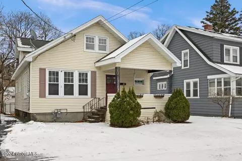 113 Eileen St, Albany, NY 12203