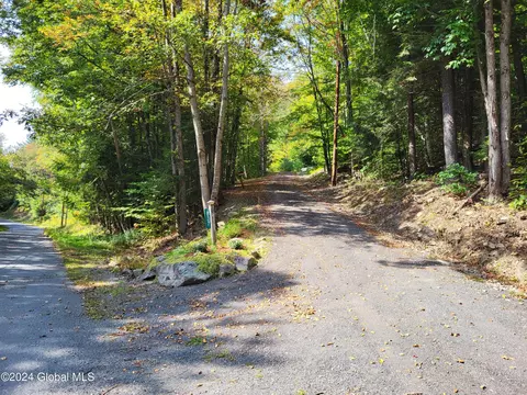 837 Black River Rd, Petersburgh, NY 12138 photo 4