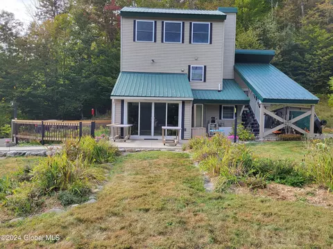 837 Black River Rd, Petersburgh, NY 12138