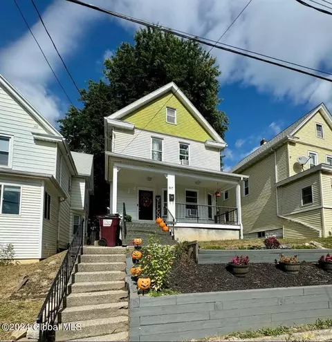 807 1st Street St, Watervliet, NY 12189