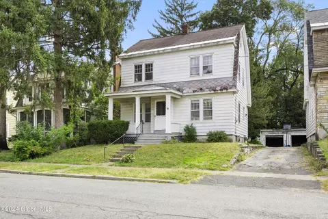 21 Eileen St, Albany, NY 12203