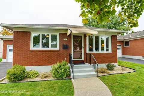 1 Tryon Pl, Albany, NY 12203