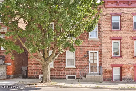 1304 5th Ave, Troy, NY 12180