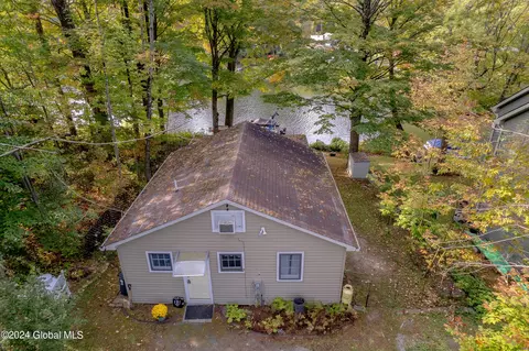 1021 Camp Rd, Broadalbin, NY 12025