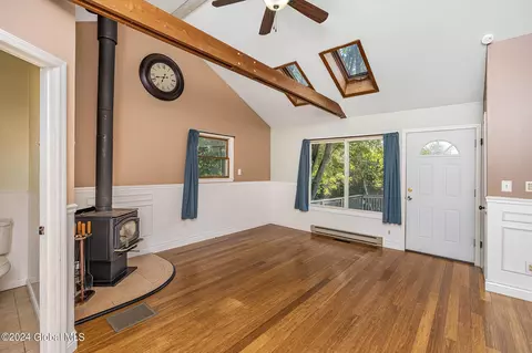 Living - 58 Beach Rd, Halfmoon, NY 12065 photo 5 of 6