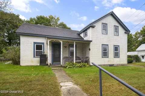 58 River St, Hoosick Falls, NY 12090