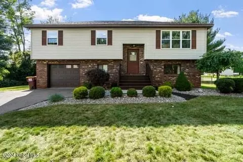 Exterior - 232 Phillips Rd, Schenectady, NY 12306 photo 2 of 16