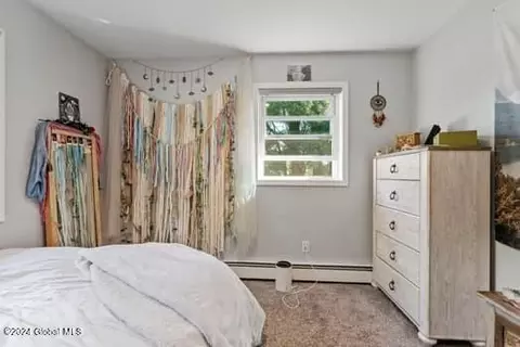 Bedroom - 232 Phillips Rd, Schenectady, NY 12306 photo 6 of 7