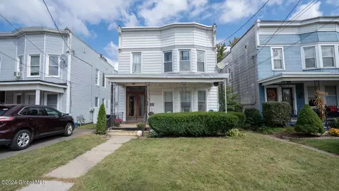 529 Pawling Ave, Troy, NY 12180