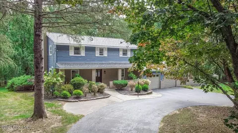2 Theresa Ter, Malta, NY 12020