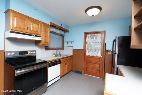 1685 Oneida St, Schenectady, NY 12308 photo 22
