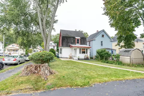 1685 Oneida St, Schenectady, NY 12308 photo 8