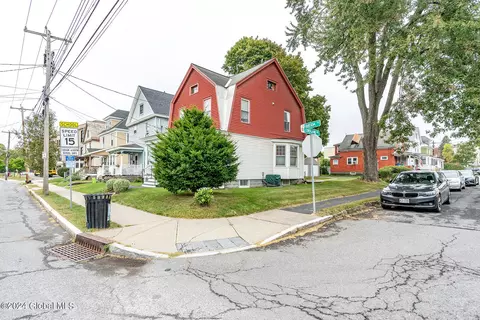 1685 Oneida St, Schenectady, NY 12308 photo 4