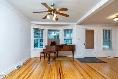 1685 Oneida St, Schenectady, NY 12308 photo 27